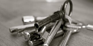 Wymiana wkładki do drzwi wejściowych w budynku przy ul. Gdańskiej 32